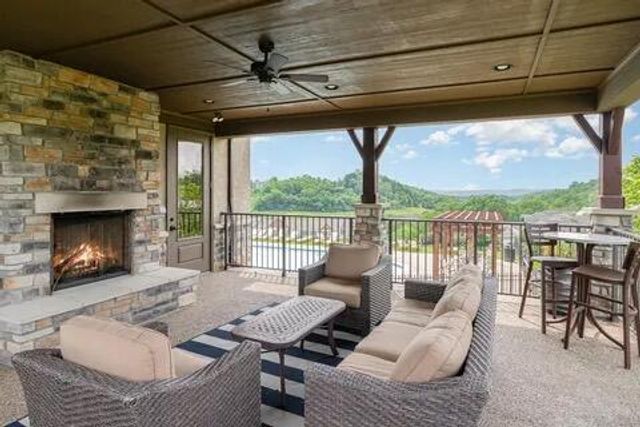 7509 Flintshire Drive, 4-104, Alexandria, KY 41001