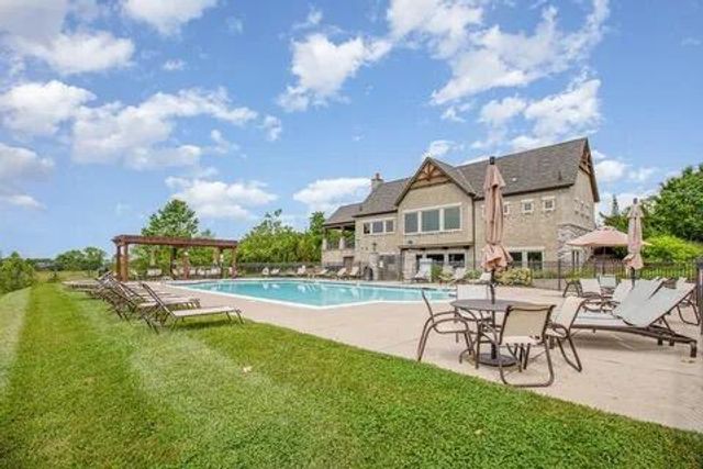 7509 Flintshire Drive, 4-104, Alexandria, KY 41001