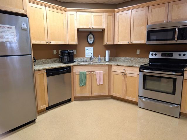 6500 Woodlake Drive 702, Richfield, MN 55423