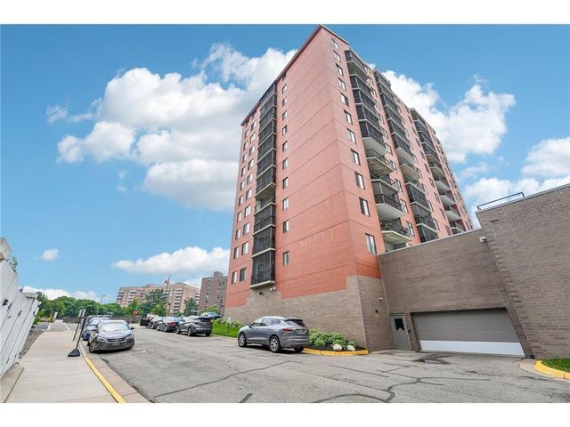 6500 Woodlake Drive 702, Richfield, MN 55423