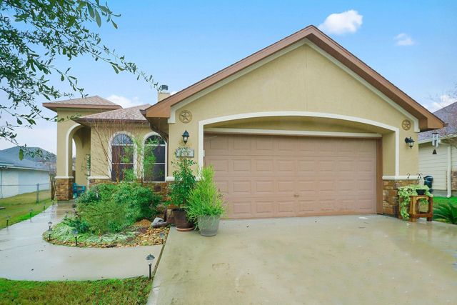 306 Lazy Lane, Montgomery, TX 77356