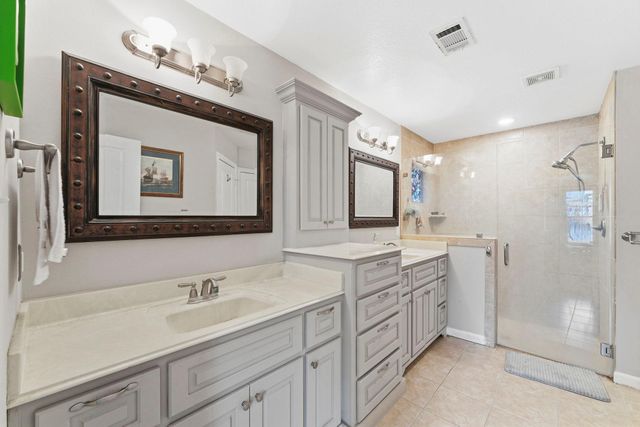 306 Lazy Lane, Montgomery, TX 77356