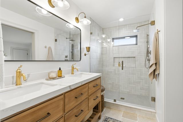 77 Donelson St, Nashville, TN 37210