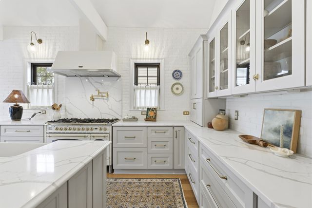 77 Donelson St, Nashville, TN 37210