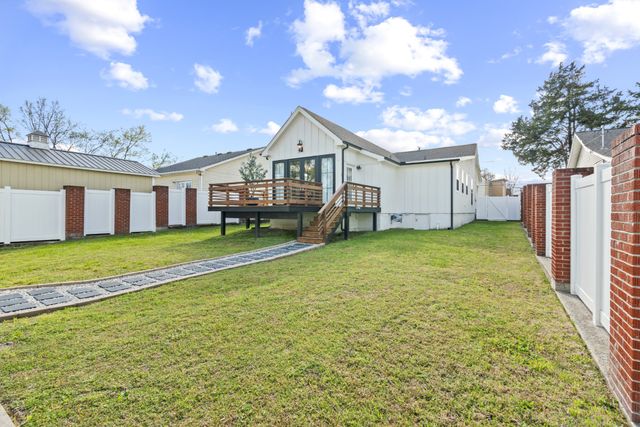 77 Donelson St, Nashville, TN 37210