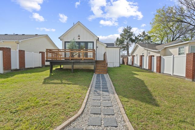 77 Donelson St, Nashville, TN 37210