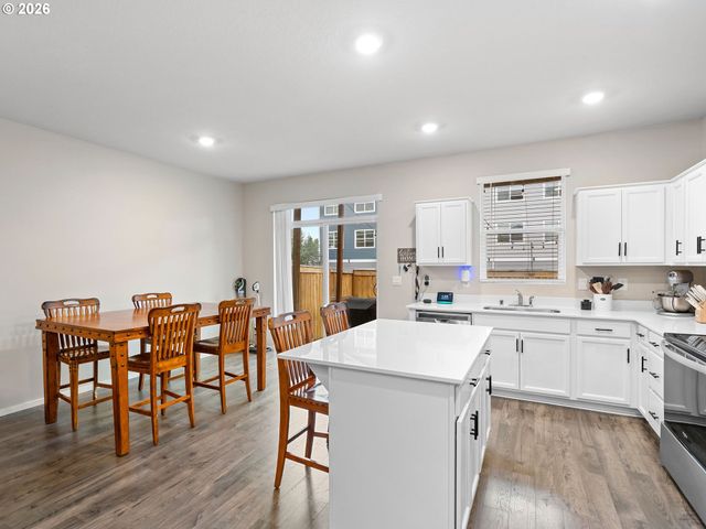 13721 Ne 66TH Way, Vancouver, WA 98682