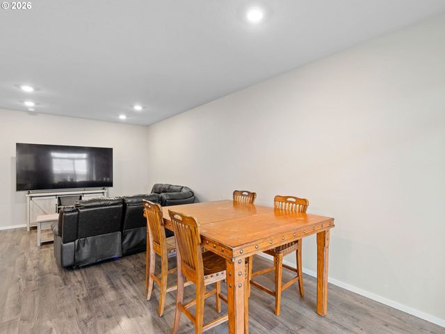 13721 Ne 66TH Way, Vancouver, WA 98682