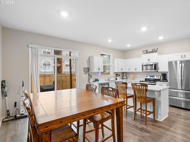 13721 Ne 66TH Way, Vancouver, WA 98682