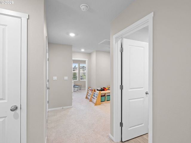 13721 Ne 66TH Way, Vancouver, WA 98682