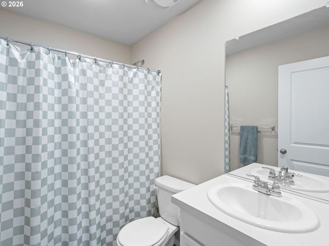 13721 Ne 66TH Way, Vancouver, WA 98682