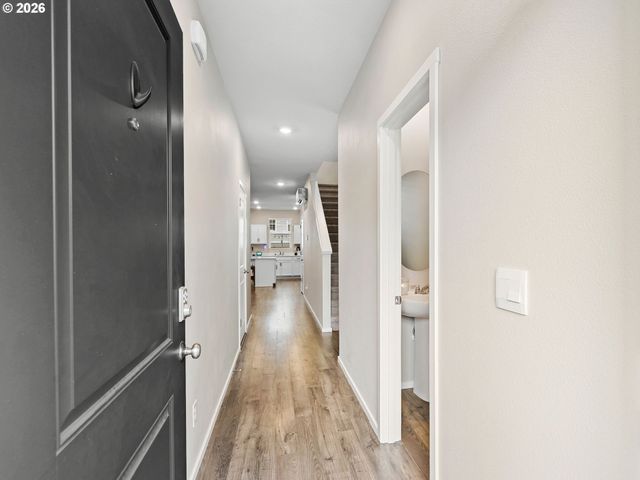 13721 Ne 66TH Way, Vancouver, WA 98682