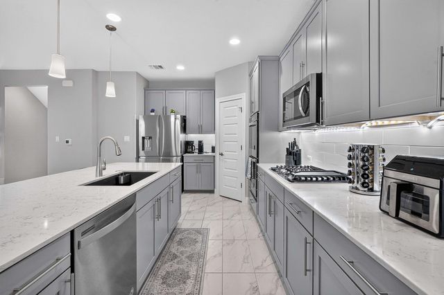 15820 Celosia ST, Austin, TX 78728