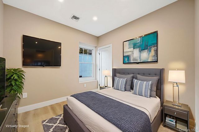 24 Skillman Street Lower, Roslyn, NY 11576