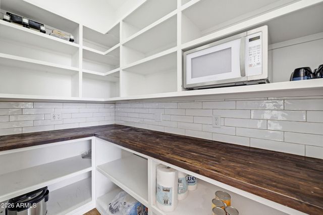 2344 HELLCAT Circle, Overgaard, AZ 85933