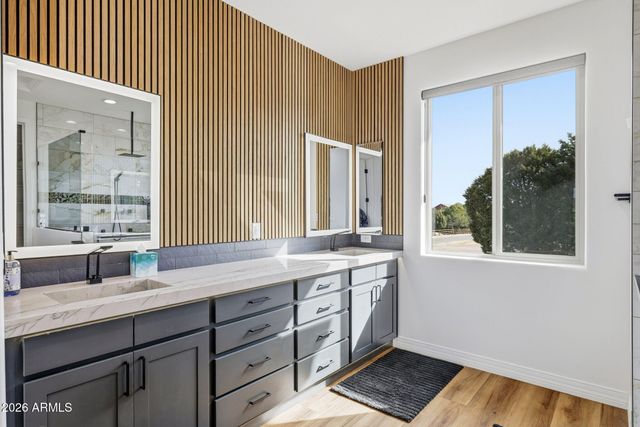 2344 HELLCAT Circle, Overgaard, AZ 85933