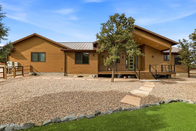 2344 HELLCAT Circle, Overgaard, AZ 85933