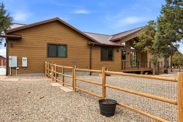 2344 HELLCAT Circle, Overgaard, AZ 85933