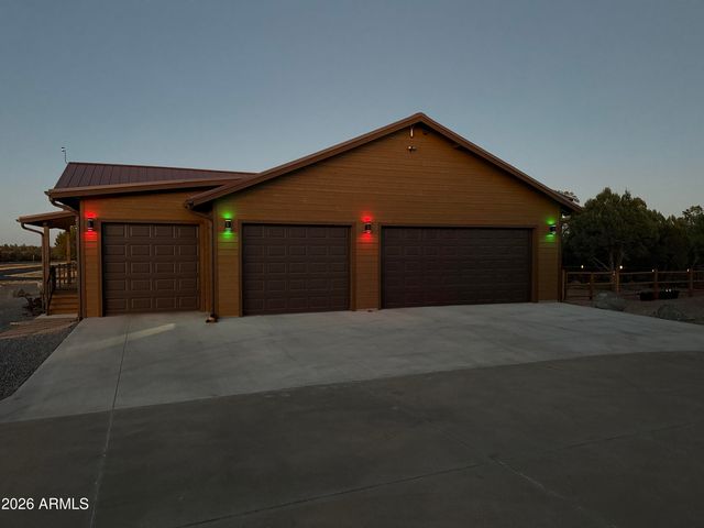 2344 HELLCAT Circle, Overgaard, AZ 85933