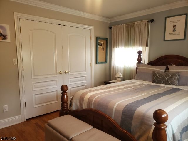 111 W Munsell Ave, Linden City, NJ 07036