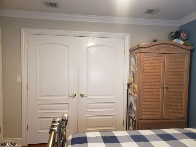 111 W Munsell Ave, Linden City, NJ 07036