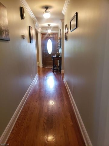 111 W Munsell Ave, Linden City, NJ 07036