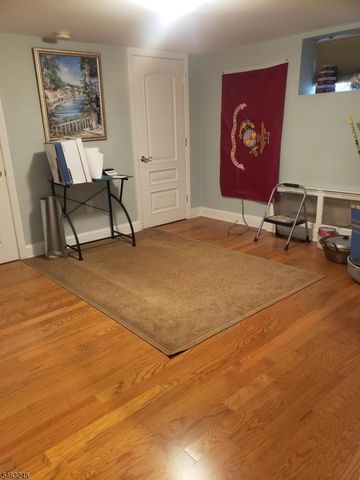 111 W Munsell Ave, Linden City, NJ 07036