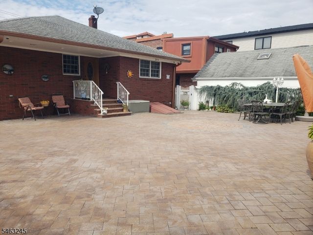 111 W Munsell Ave, Linden City, NJ 07036