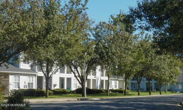 1811 Waters Edge Drive, Toms River, NJ 08753