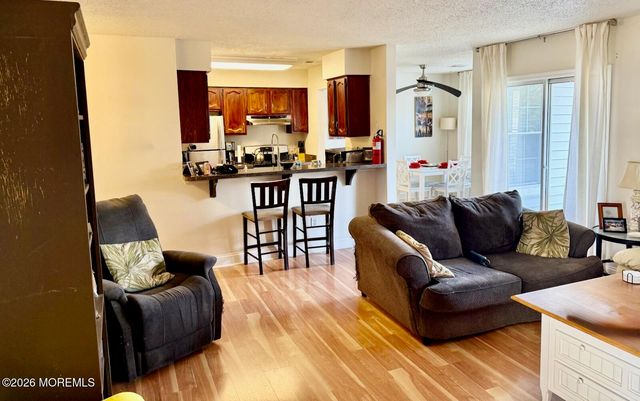 1811 Waters Edge Drive, Toms River, NJ 08753