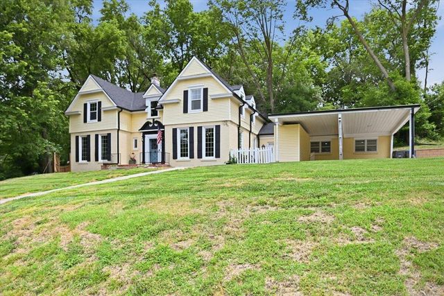 331 PARK Avenue, Council Bluffs, IA 51503