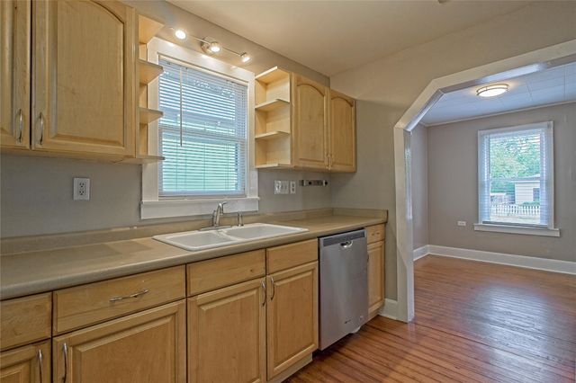 206 E 6th ST, Georgetown, TX 78626
