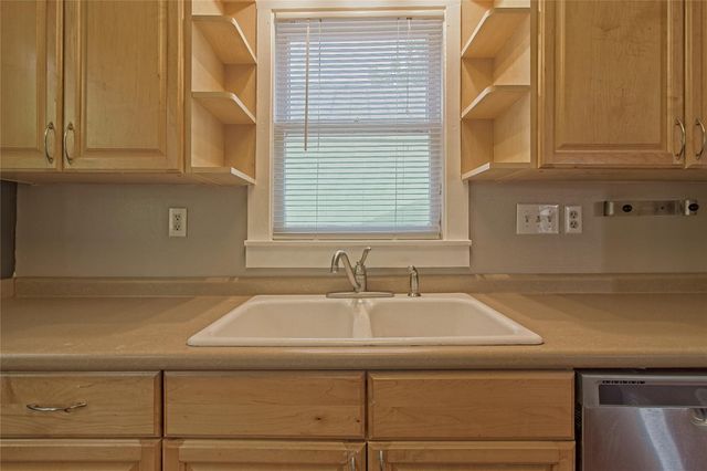 206 E 6th ST, Georgetown, TX 78626