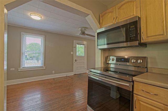 206 E 6th ST, Georgetown, TX 78626