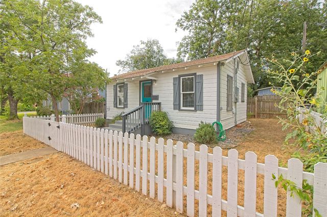 206 E 6th ST, Georgetown, TX 78626