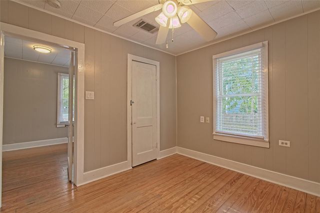 206 E 6th ST, Georgetown, TX 78626