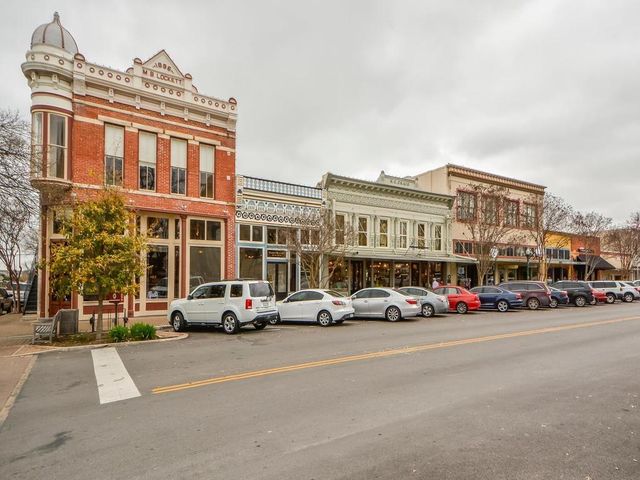 206 E 6th ST, Georgetown, TX 78626