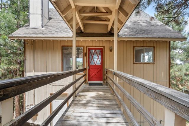 1334 St Anton, Lake Arrowhead, CA 92352