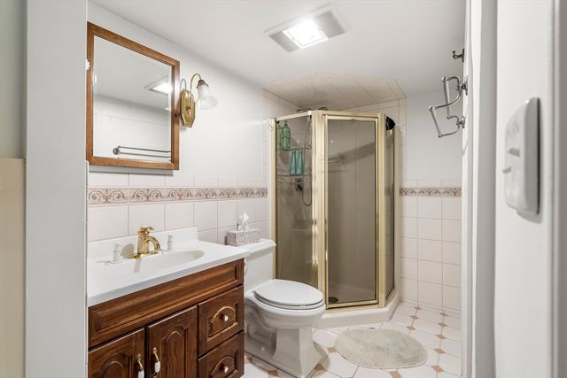 50 Kendall Rd, Lexington, MA 02421