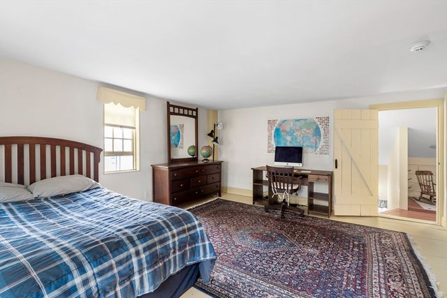50 Kendall Rd, Lexington, MA 02421