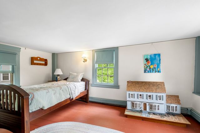 50 Kendall Rd, Lexington, MA 02421