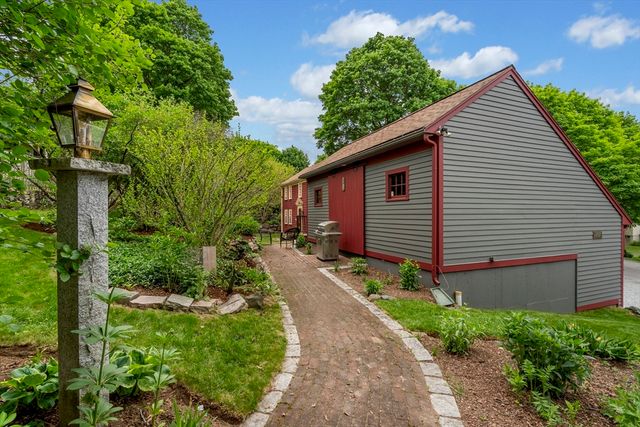 50 Kendall Rd, Lexington, MA 02421