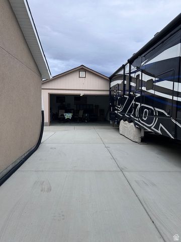 13691 S 3160 W, Riverton, UT 84065