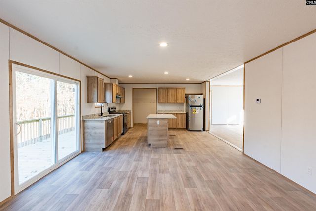 1053 Johnson King Road, Swansea, SC 29160