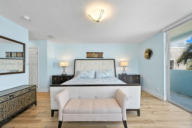 311 N Surf Road, Hollywood, FL 33019