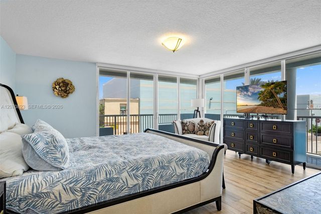 311 N Surf Road, Hollywood, FL 33019