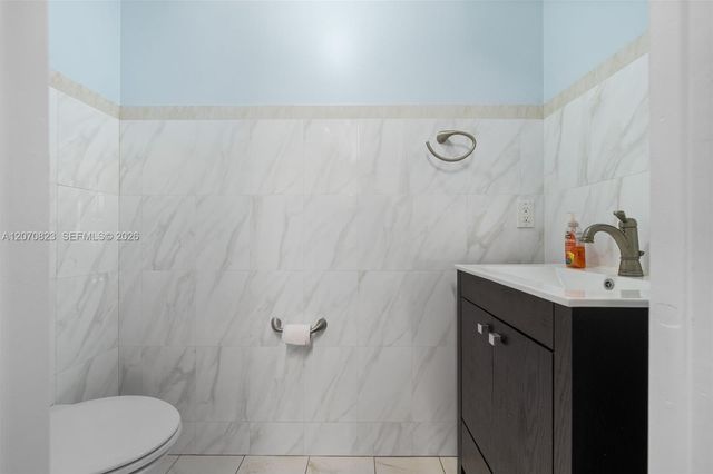 311 N Surf Road, Hollywood, FL 33019
