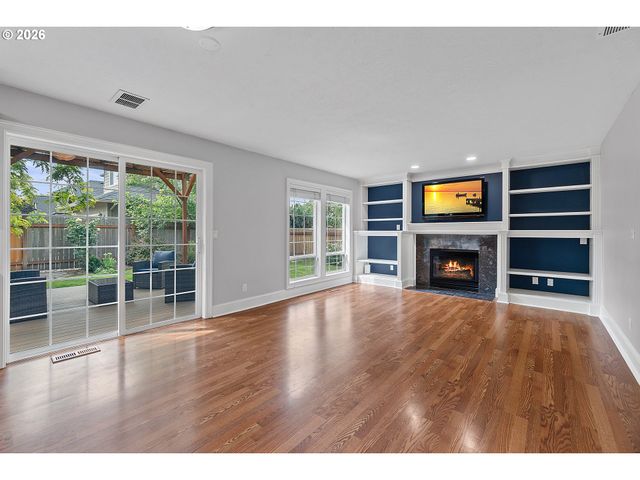 2494 Ne ESTATE Dr, Hillsboro, OR 97124