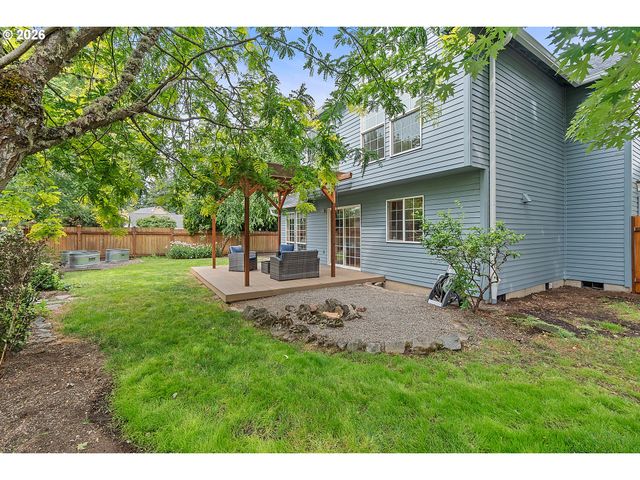 2494 Ne ESTATE Dr, Hillsboro, OR 97124