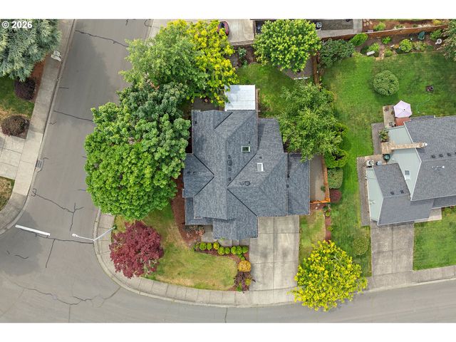 2494 Ne ESTATE Dr, Hillsboro, OR 97124